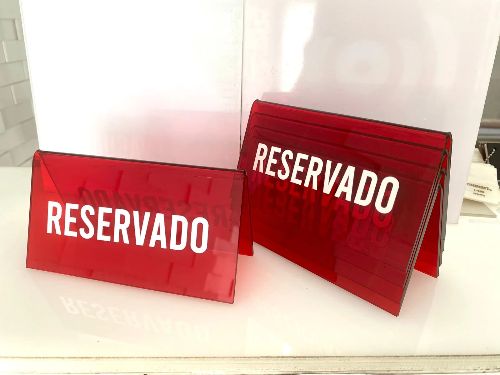 Acrílico a la medida: trabajo fabricado por Punto Clave en San Pedro Garza García